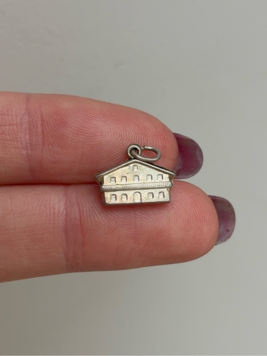 925 Sterling Silver Jewelry - Vintage 3D Silver Ski Chalet Lodge Charm Pendant